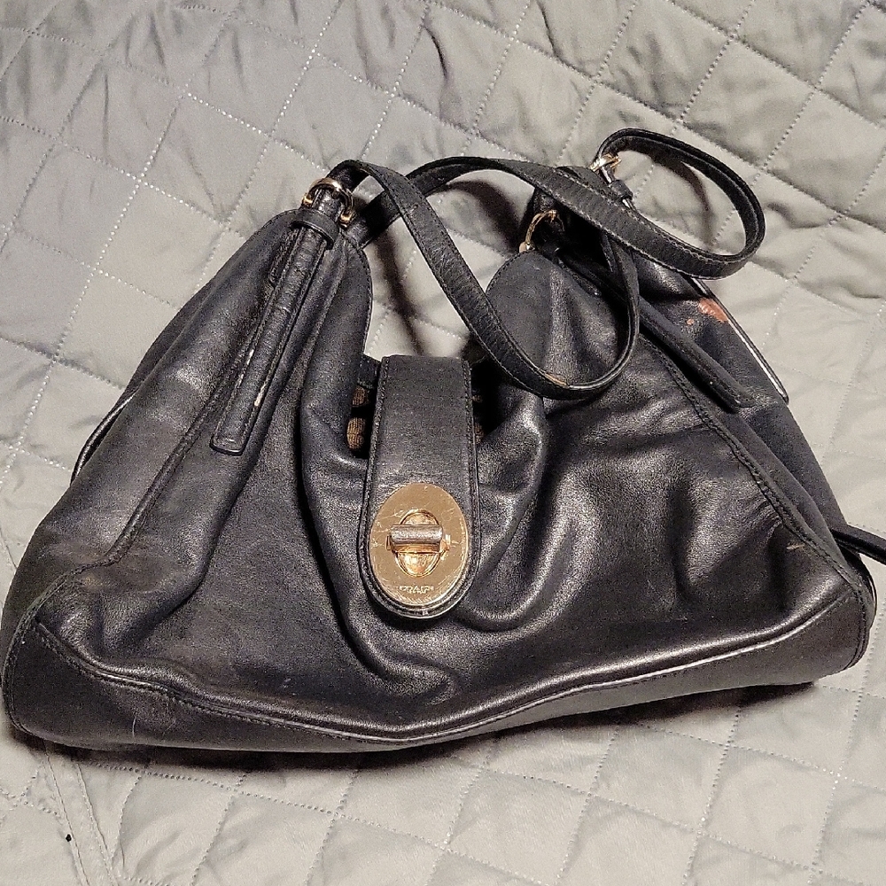Elegant Black Leather Handbag